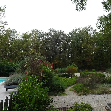 Bienvenue A La Grange Du Vignal Dans Le Lot